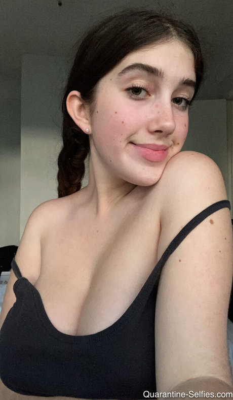 itsmollyyyrose again ヌードモデル 写真