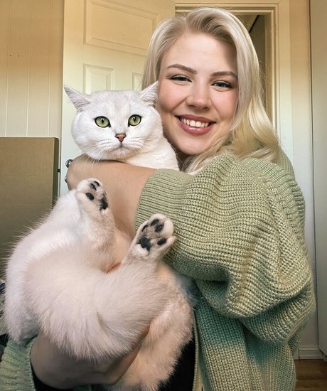 小人エボニーOnlyFans 限定 写真