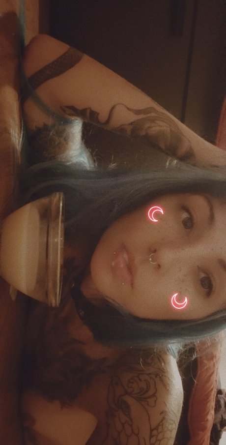 Discordia Suicide ヌードスター 画像