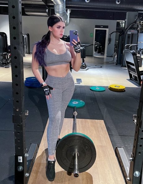 Adeline Frost top profile image