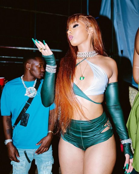 アジアンフィットネス OnlyFans トップ 画像