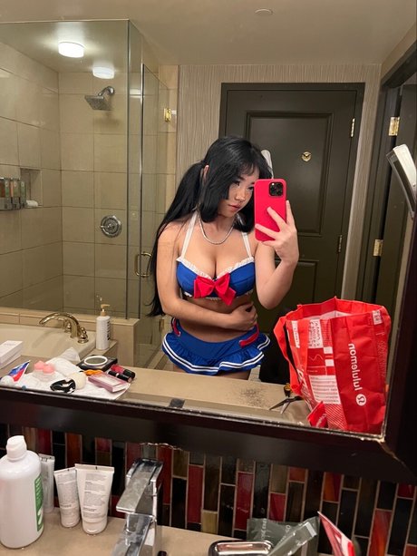 ランジェリーベイビーOnlyFans ヌード 写真