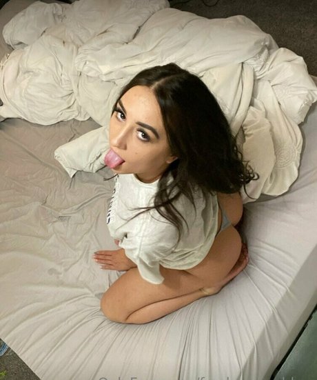 小柄なBBC OnlyFans 美しいポルノ 写真