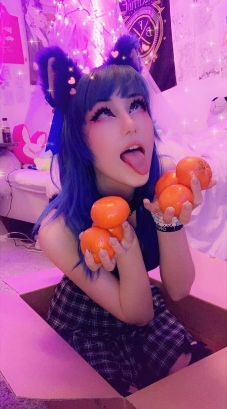 ブロンドヨガOnlyFans セクシーヌード 写真