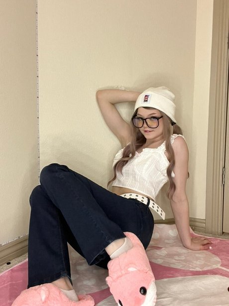 Strawbeariemilkk ヌードモデル 写真