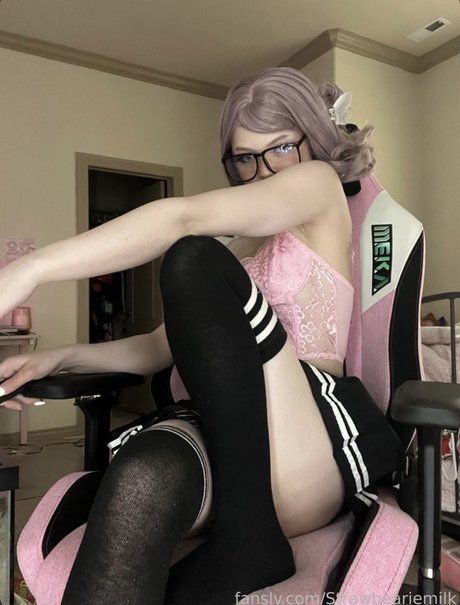 Strawbeariemilkk トップモデル 写真