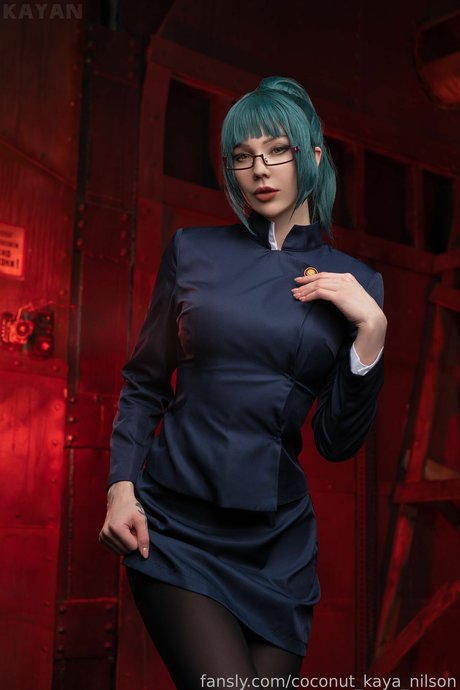 アジアの女性支配OnlyFans セクシーヌード 写真