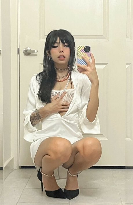 angelaj ヌードモデル 画像