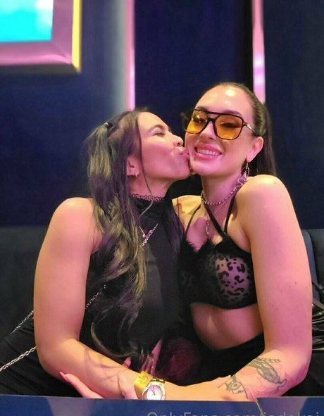 アマチュアトランスオンリーファン セクシーヌード 写真