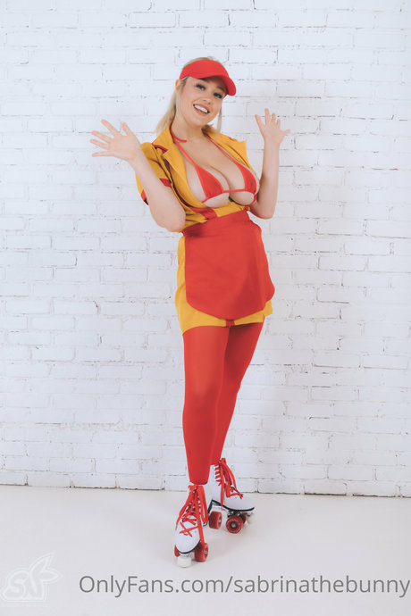 おばあちゃんの巨乳OnlyFans ヌード 写真