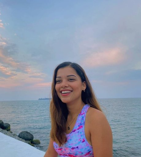 Reyna Pacheco 素敵なスター 写真