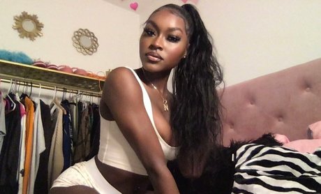 熟女オーガズムOnlyFans xxx 画像