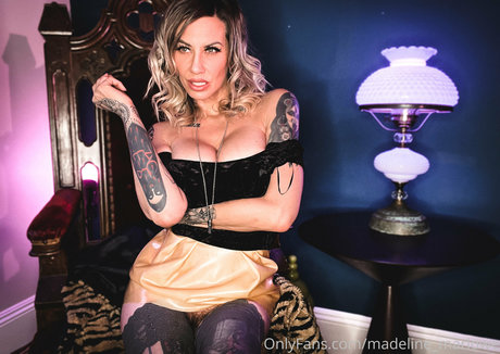 かわいい赤毛のOnlyFans トップ ギャラリー