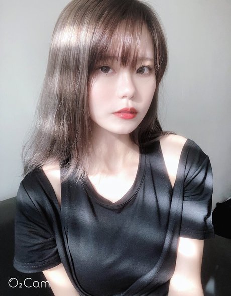 日焼けしたOnlyFans 裸 写真