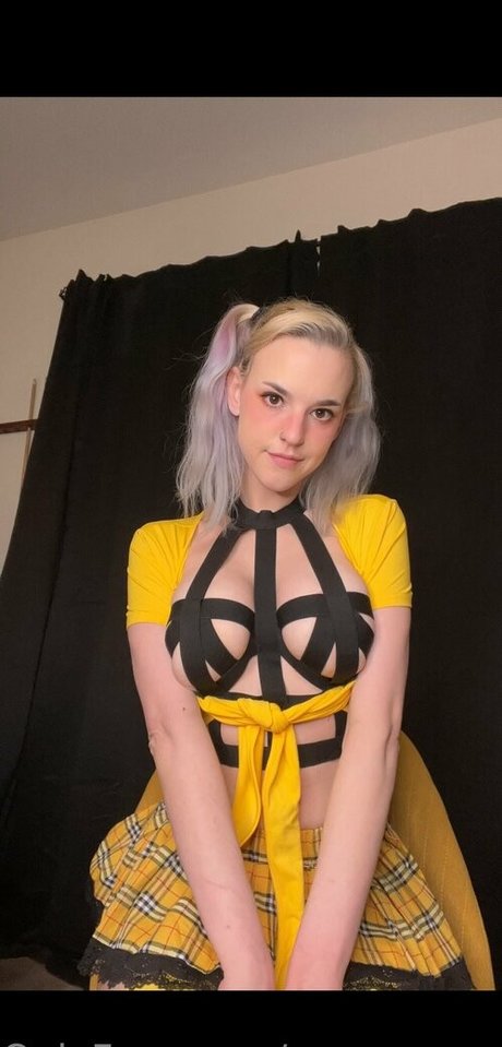 曲線美の黒檀OnlyFans ポルノ 画像