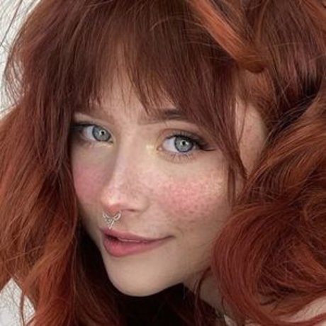 官能的なOnlyFans アートヌード 写真