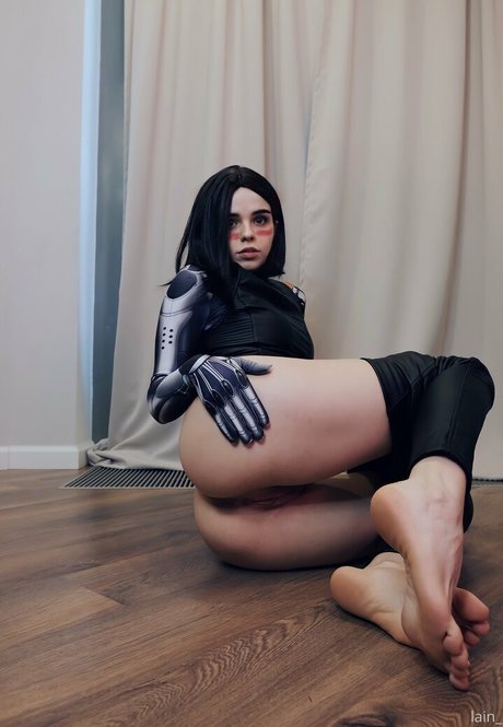 リップスオンリーファンズ 美しいヌード 写真