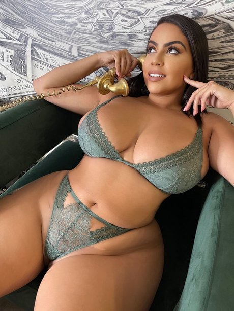 TheRealRebeccaJ セクシーモデル 写真