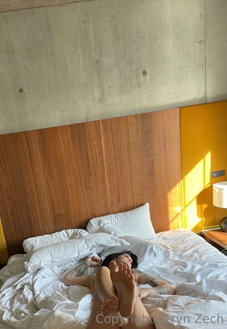 アジア人寝取られOnlyFans ポルノグラフィック 写真