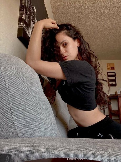 裸のトゥインクOnlyFans ヌード 写真