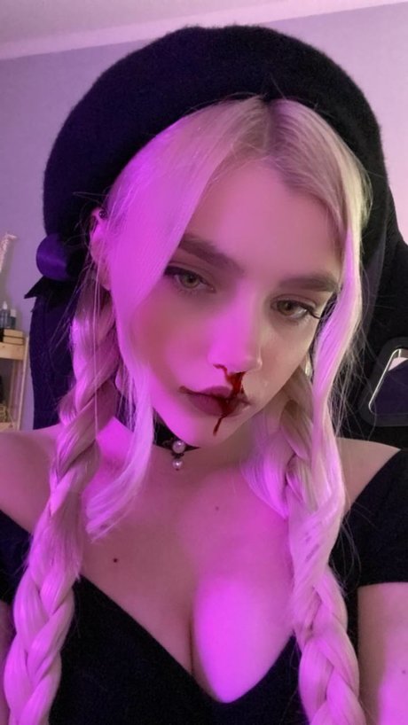 Allotropp xxxスター 写真