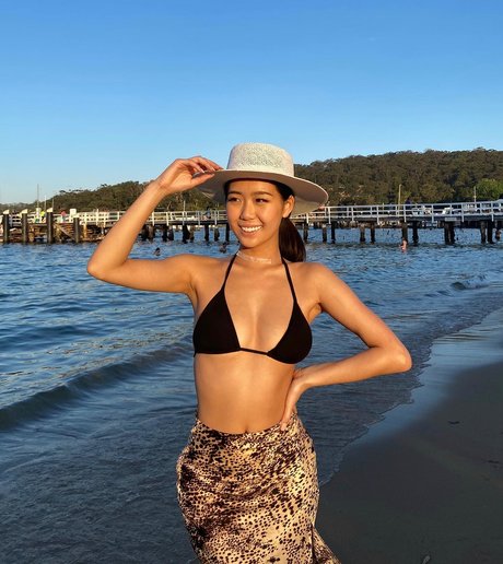 そばかすOnlyFans ポルノ 画像