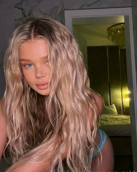 Zolotovaver ポルノスター 美しい アーカイブ