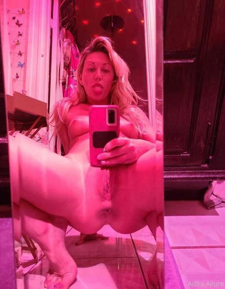 Adira Allure トップスター 画像