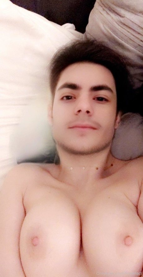 コスプレ フェムボーイ オンリーファンズ アートヌード ギャラリー