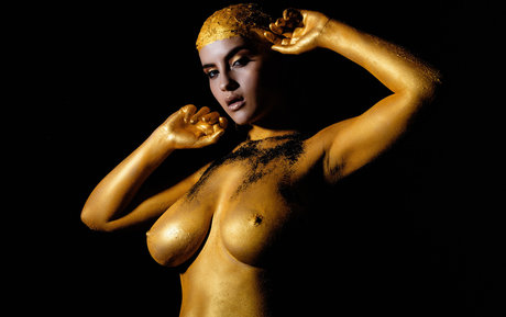 コスプレ フェムボーイ オンリーファンズ アートポルノ 画像