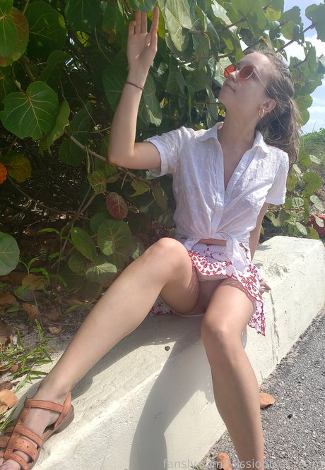 フランスのアナルOnlyFans アートポルノ 画像