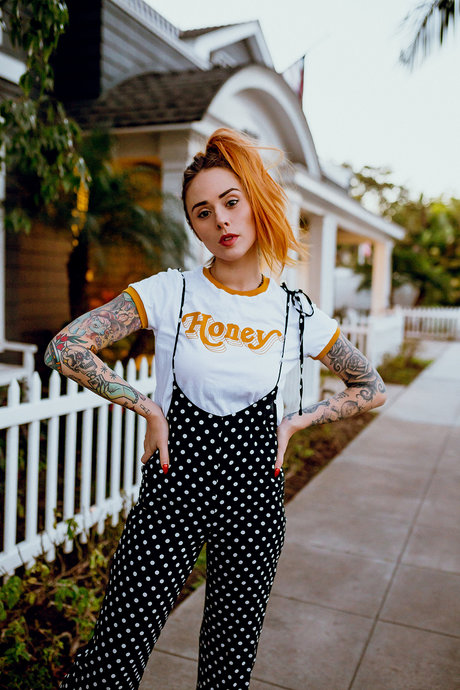 ゲイのラフなOnlyFans 無料裸 写真