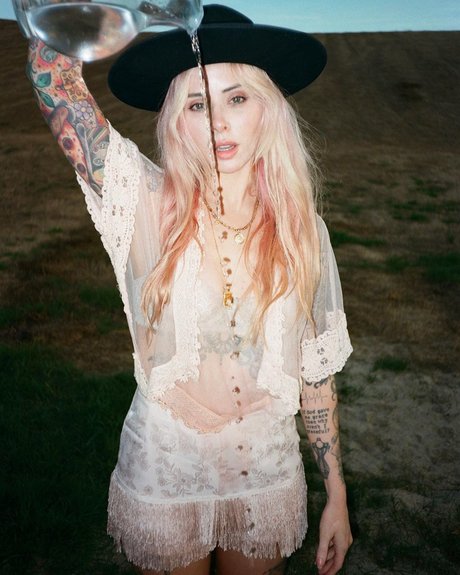 官能的なOnlyFans ポルノグラフィック 画像