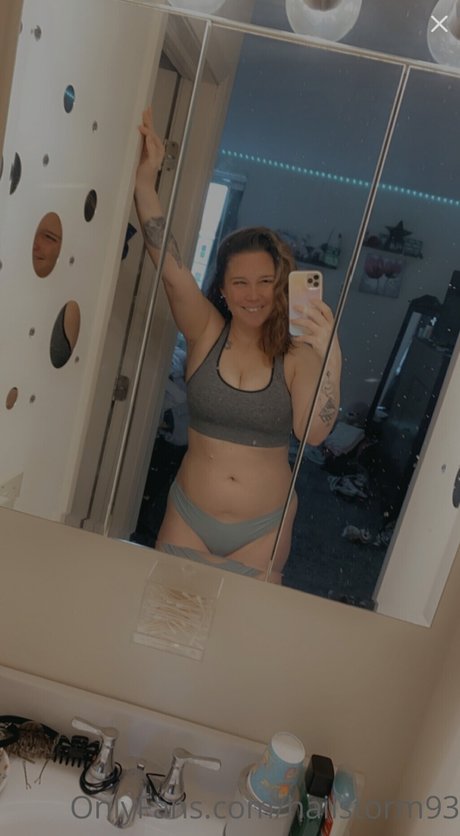 Hailstorm 高品質のポルノスター アーカイブ