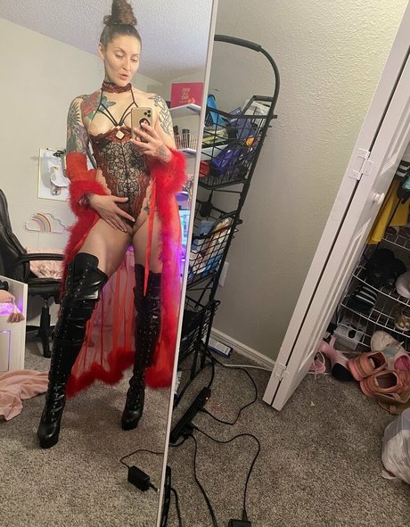 花嫁オンリーファン エロチック 画像