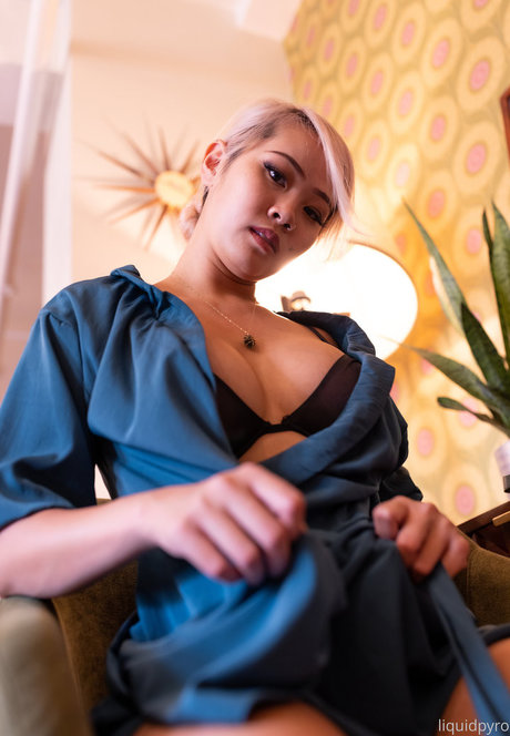 LiquidPyro ポルノスター 写真