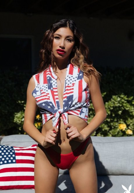 Dominique Lobito ホットなモデル 画像