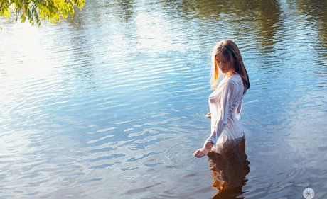 Natali Tihomirova 高品質モデル 画像