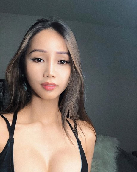 Faye Miah 限定モデル ギャラリー