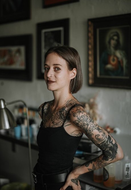 Sabrina Glik ポルノスター ホット アーカイブ