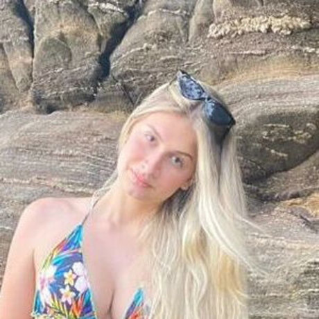 Gostosas De Piabeta かわいいスター 画像