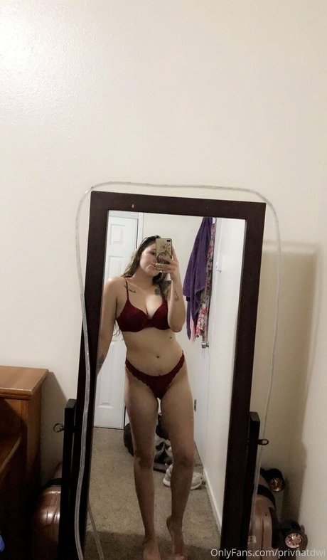 brattynattyy 裸のスター アーカイブ