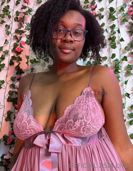 asialynnbby 完璧なスター 写真