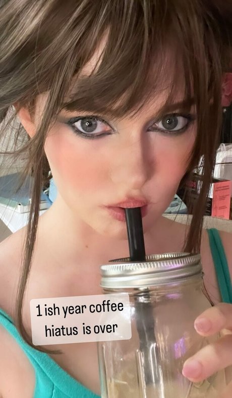 Avalon Warren 裸のモデル ギャラリー