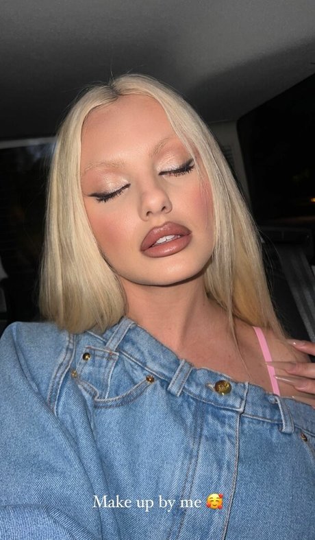 ニューハーフ POV OnlyFans ポルノ 写真