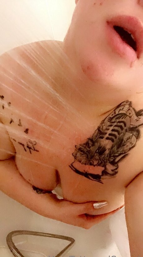 yourtattooedsecret ポルノ女優 写真