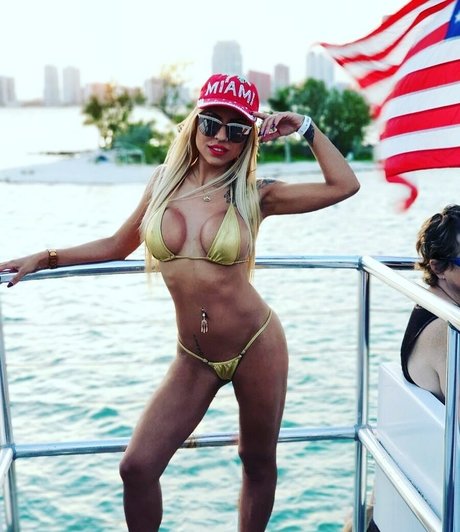 melodystarofficial ポルノ女優 写真