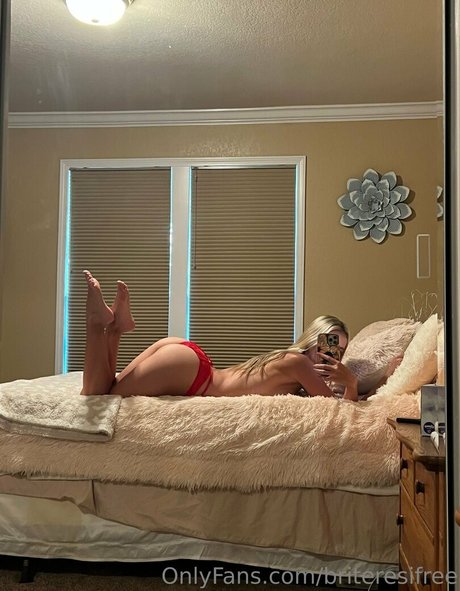 フィンドムオンリーファンズ ヌード 画像