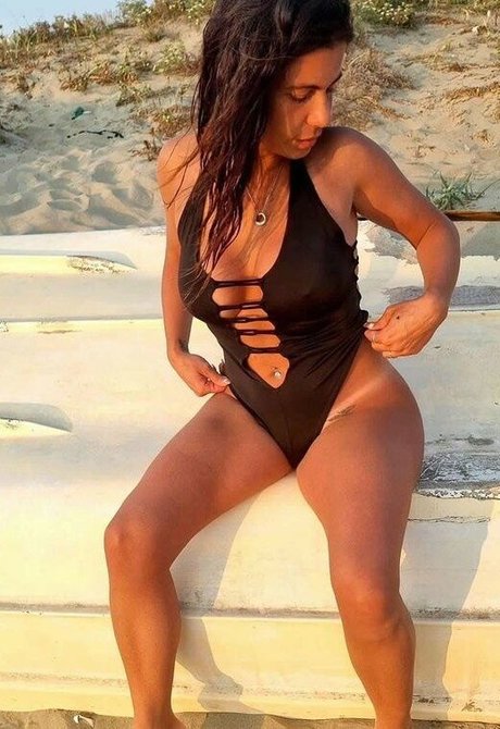 刑務所のOnlyFans ホット裸 写真