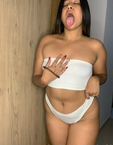 サッカーママOnlyFans 可愛い ギャラリー